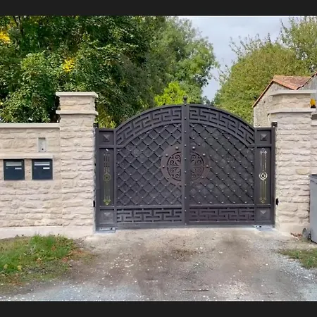 Le Grand Franc Gite Cosy Proche Tous Commerces Tonnay-Charente Exterior foto