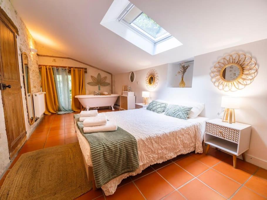 Casa vacanze Le Grand Franc Cosy Proche Tous Commerces Tonnay-Charente